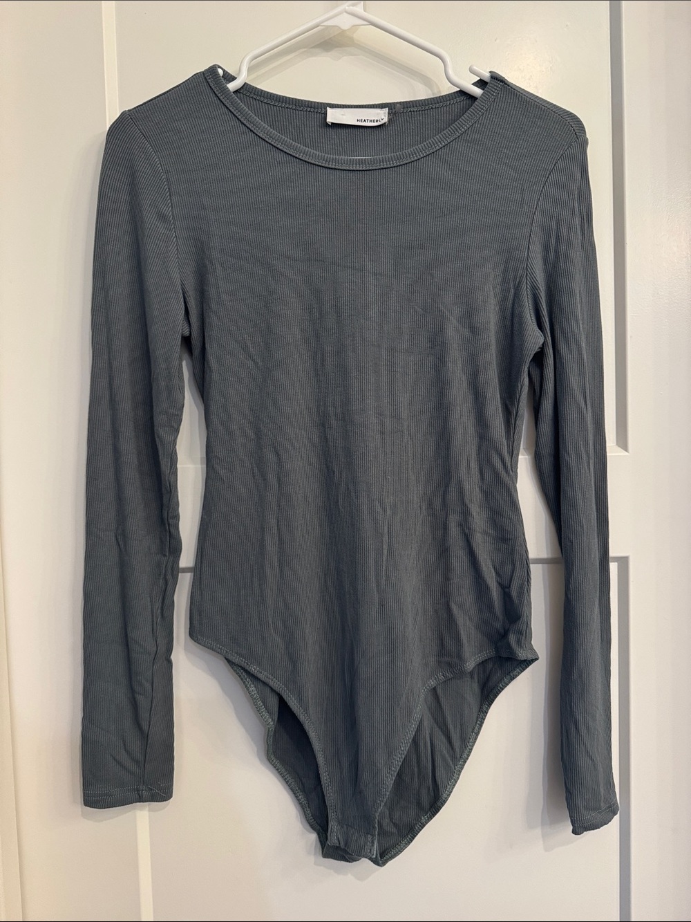 Heatherly Ribbed Long-Sleeve Bodysuit in Sage Green